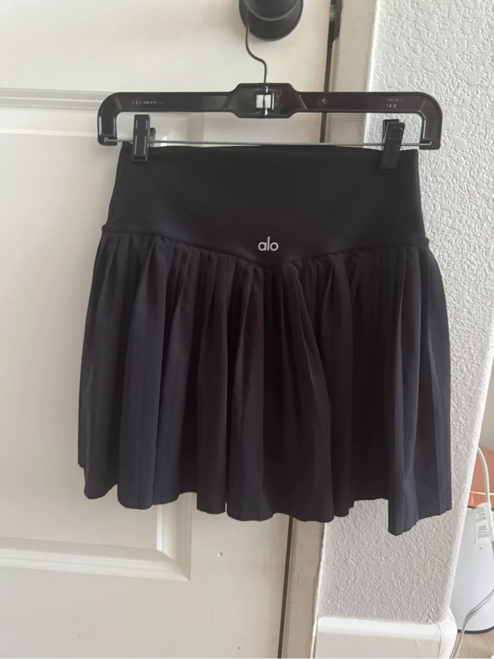 ALO Yoga Black Pleated Mini Skirt